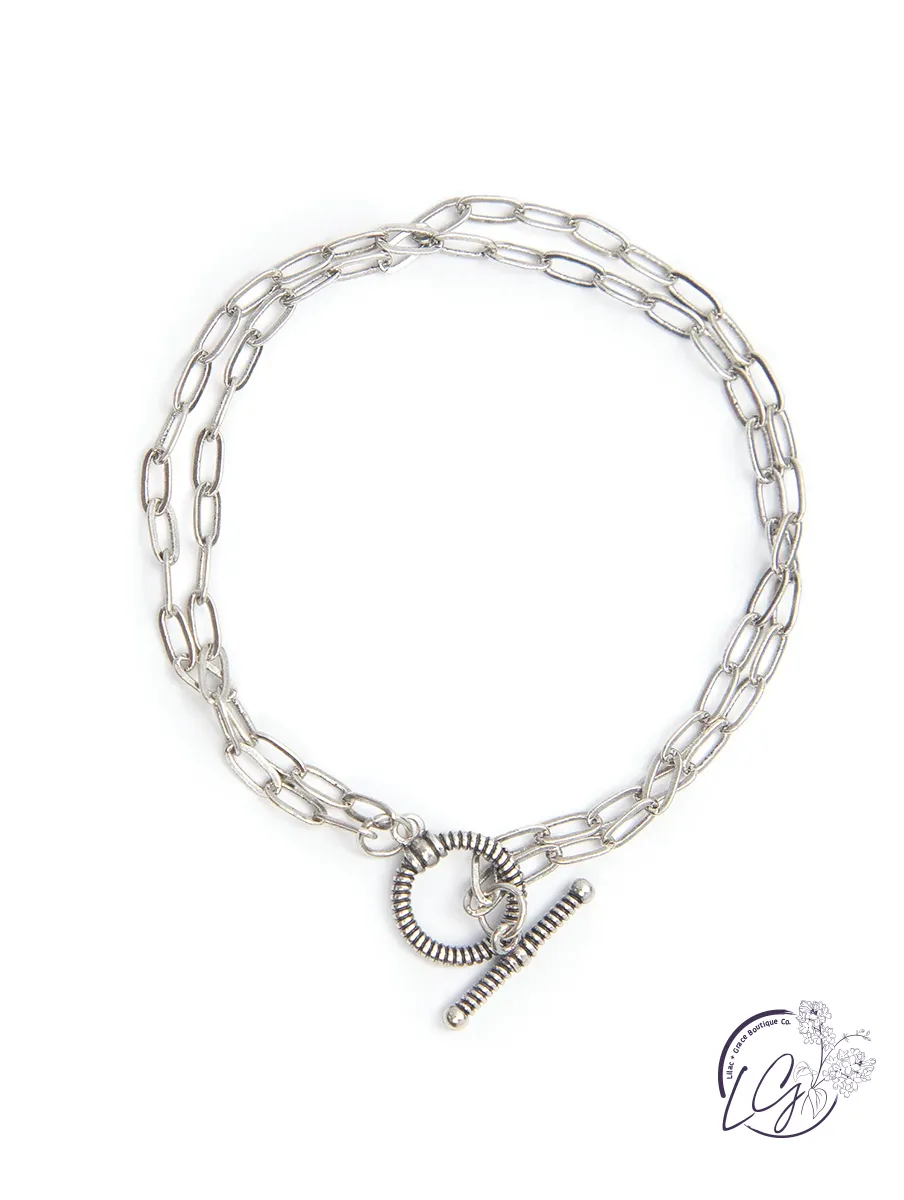 Delicate Vintage Link Toggle Bracelet