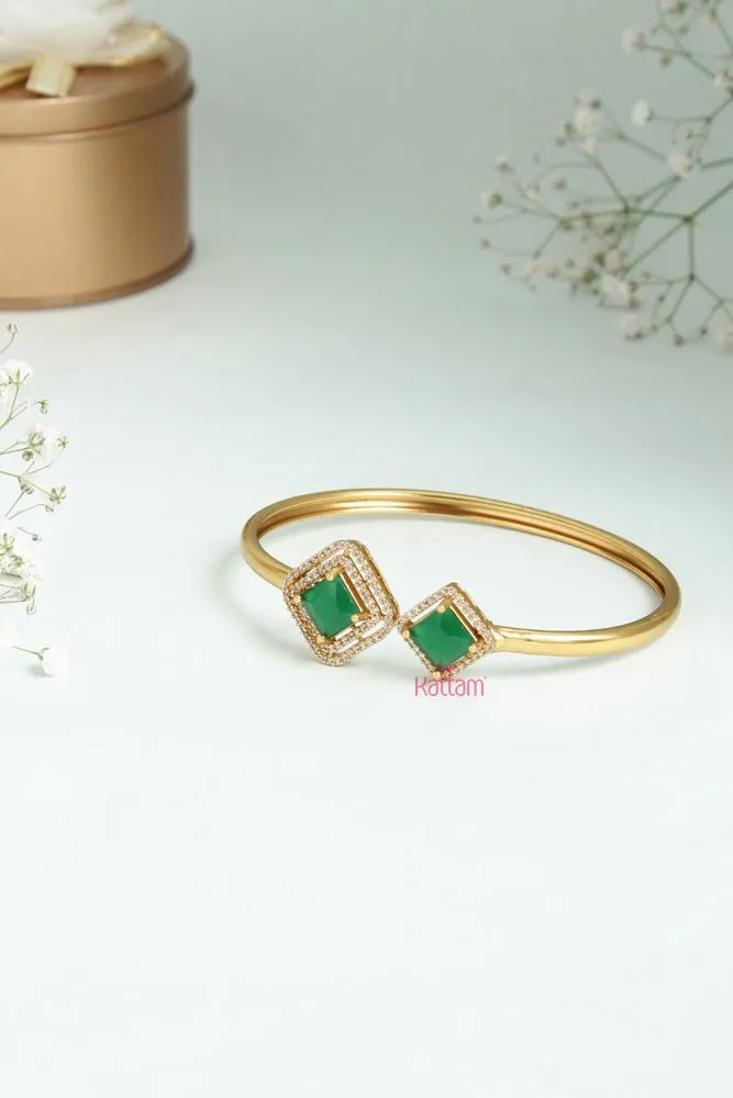 Diamond Shape Green Stone Kada