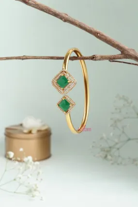 Diamond Shape Green Stone Kada