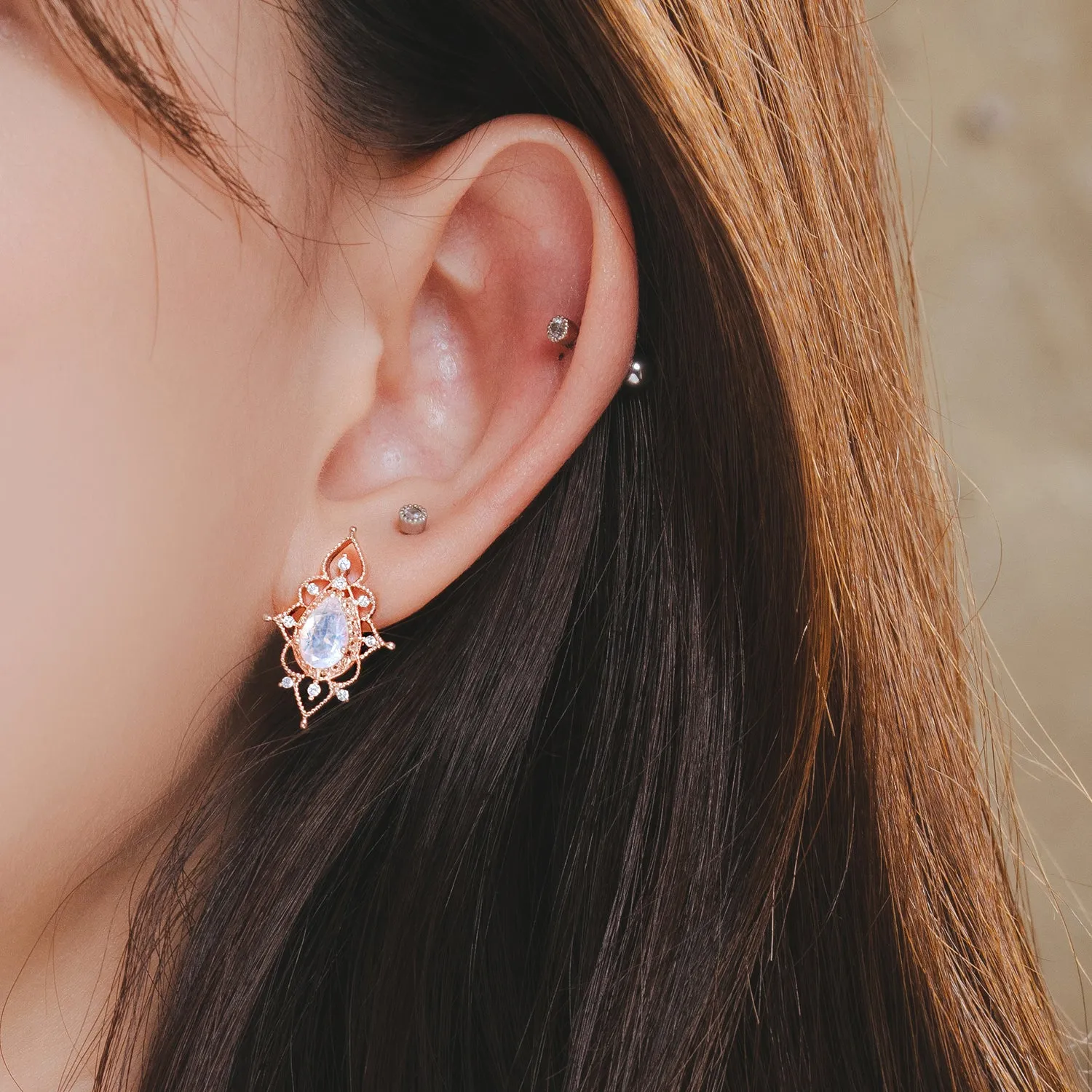 [IU] VICTORIA Moonstone Earrings