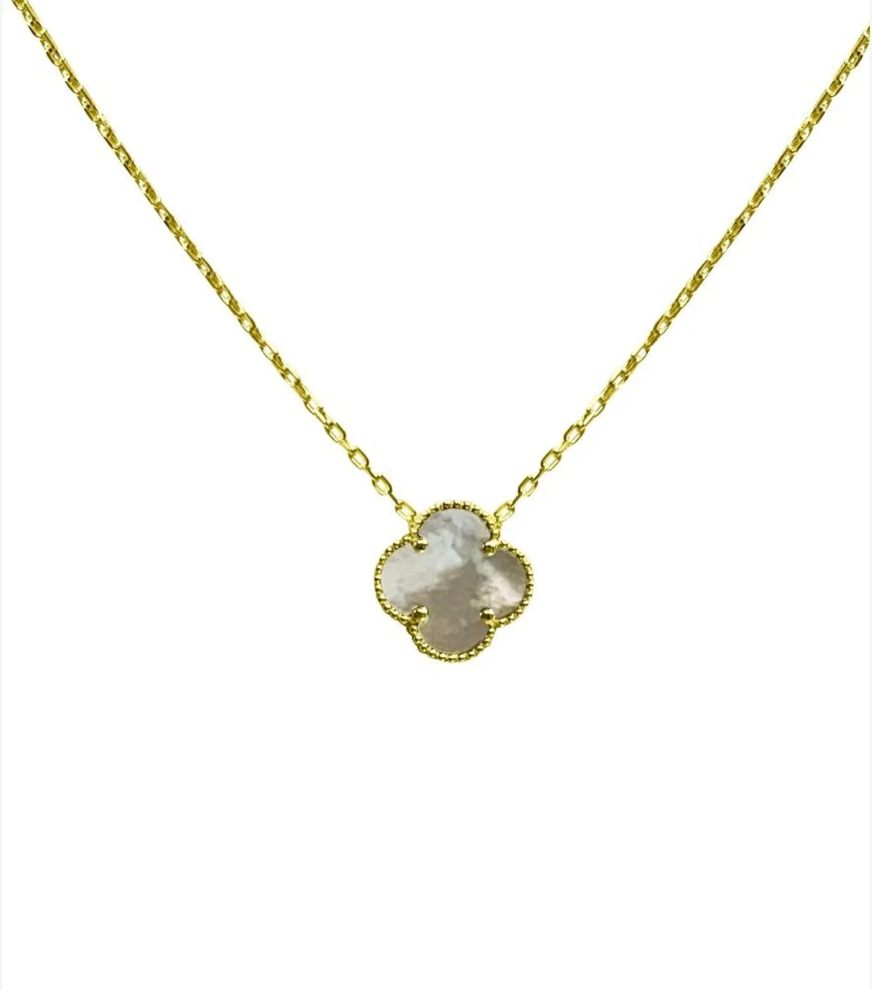 La Petit Fleur Necklace