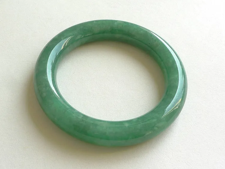 Natural Jade Bangle Jadeite Bangle Internal Diameter 57mm BER791