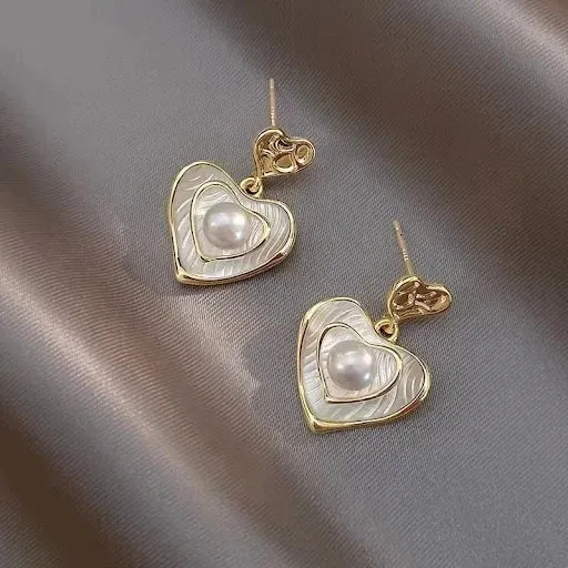 Pearl Heart-Shaped Drop Earrings