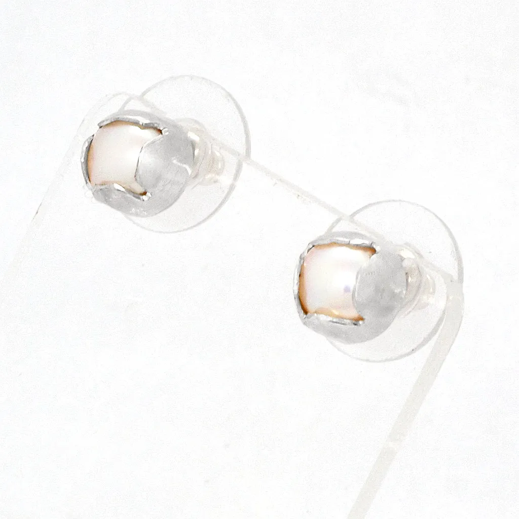 Pearl Post earrings