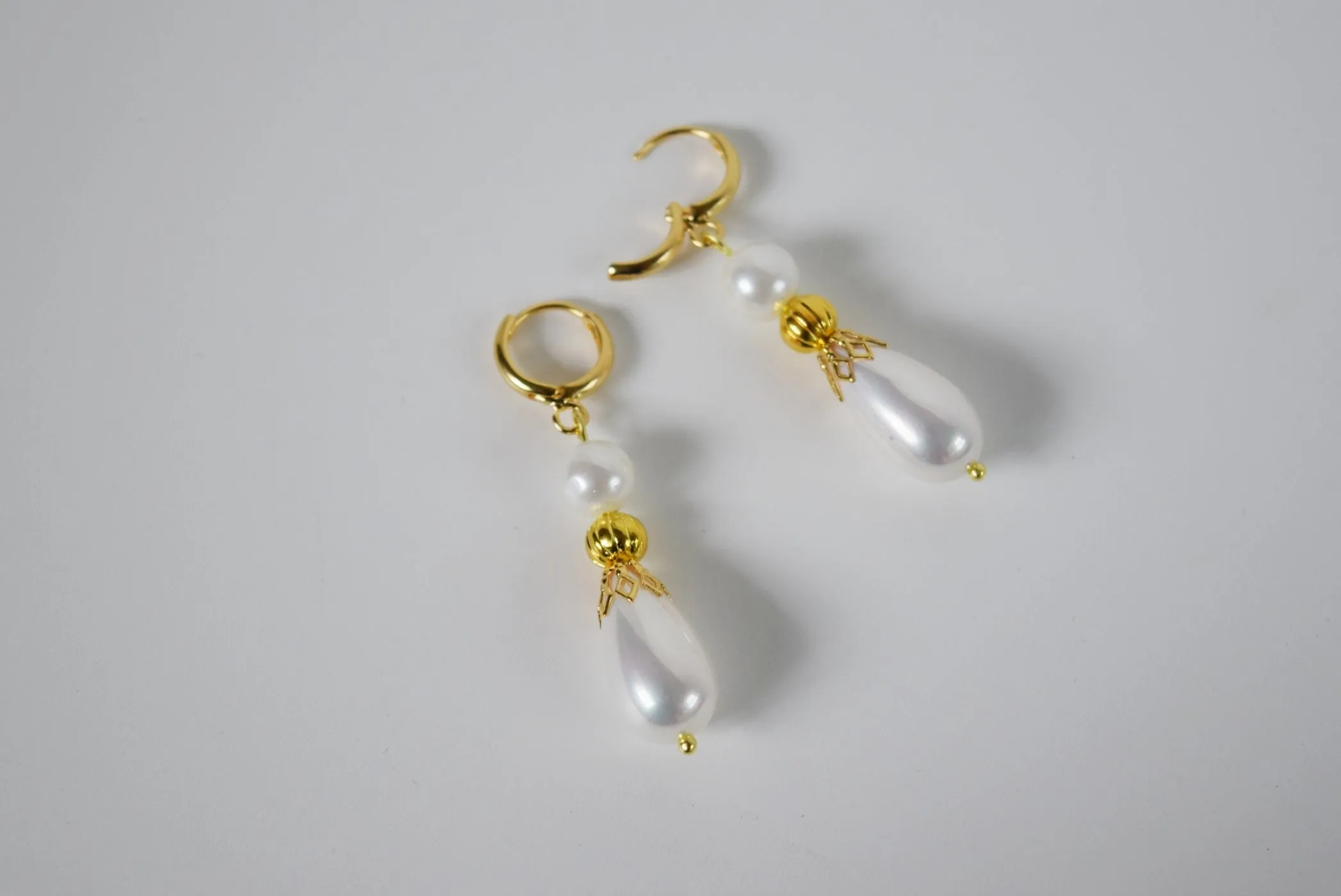 Shell Pearl Dangle Teardrops - 2 stone