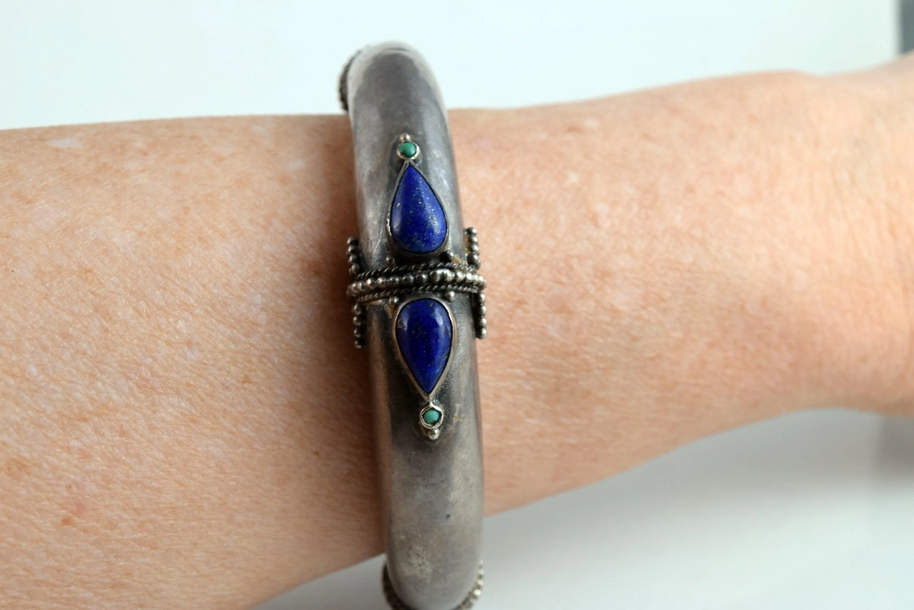 Vintage Afghan Silver and Lapis Lazuli Bangle