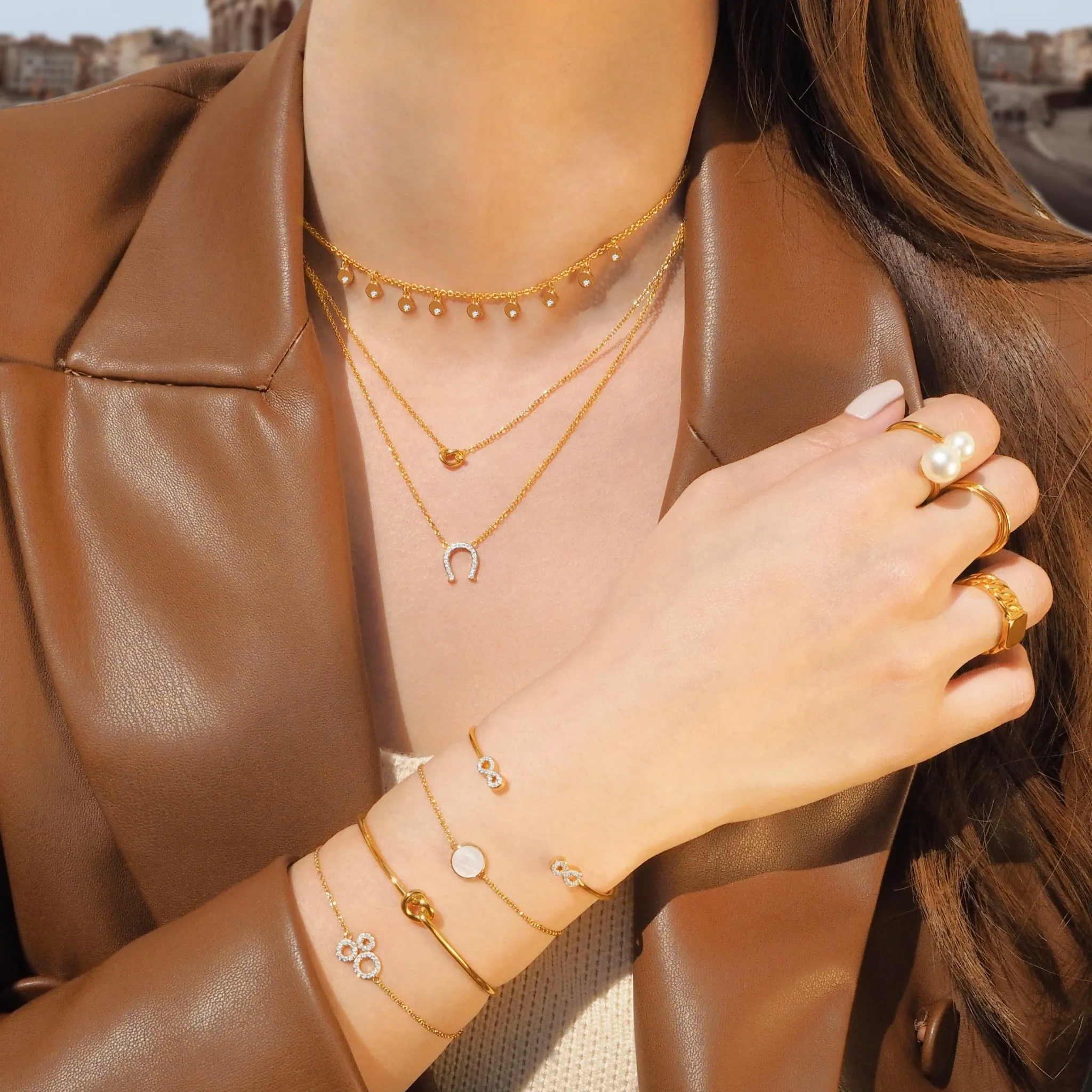 White Mother of Pearl Disc Bracelet